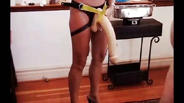 Depraved young Japanese woman ends up porn de nain violently from fucking with boyfriend