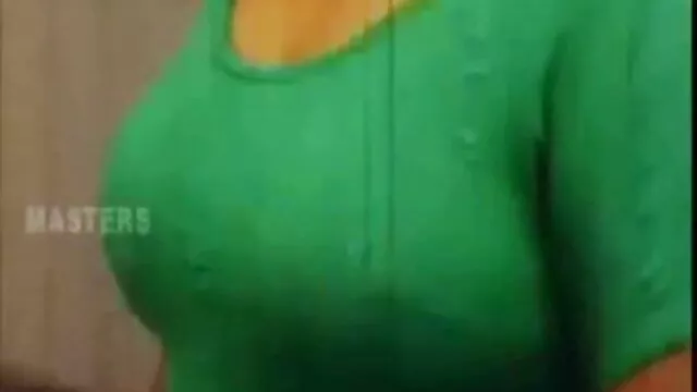 A young woman in blanche neige et les 7 nains porno anticipation of copulation with a guy