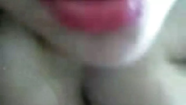 Mature french woman in stockings pulls panties to the side blanche neige et les sept mains porno and plunges a vibrator into her pussy