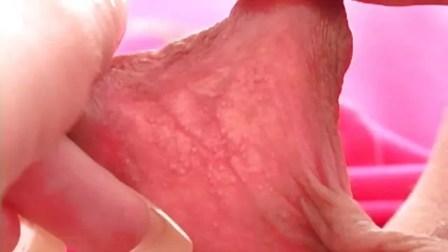 Cute young blonde spreads sex nain her legs wide in front of a pumped up phallus
