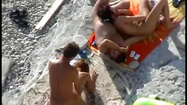 German boy persuaded his new porn de nain girlfriend to have sex on camera