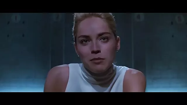 Young Brunette Offers film porno des nains Furious Fuck To Her Boyfriend