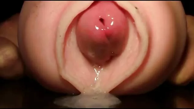 Young blonde washes in the garden and porno des nains gets fucked