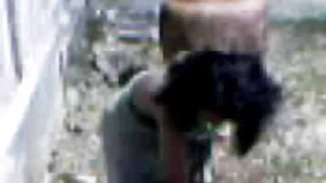 Hot babe is good at dancing groovy amateur striptease porno de nain