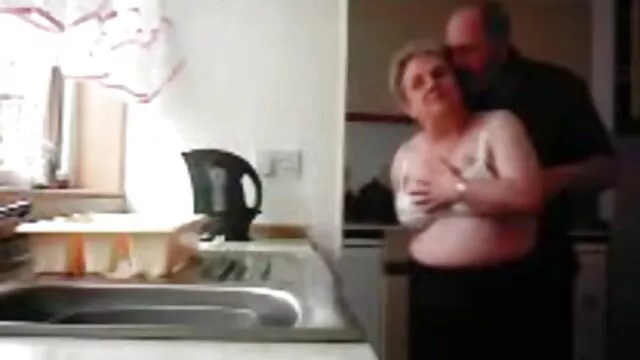 Lady re-experiences yesterday's blanche neige et les 7 mains porn sex in the office