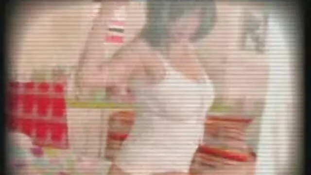 A young porn de nain brunette fucks furiously with a gentleman and eagerly cums from his cool fuck