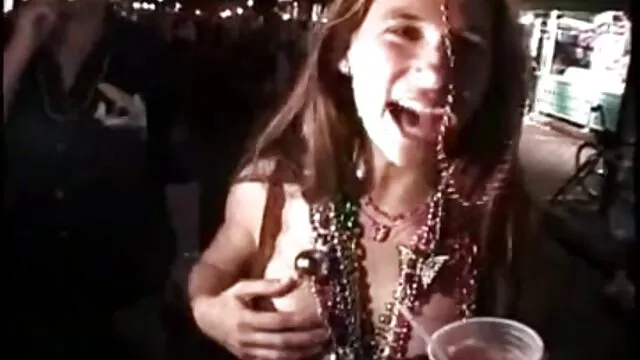 The brunette and her sexual happiness sex avec naine