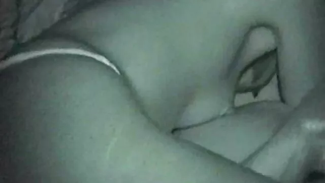 Porn model feels the porno de nain strength for a group fuck
