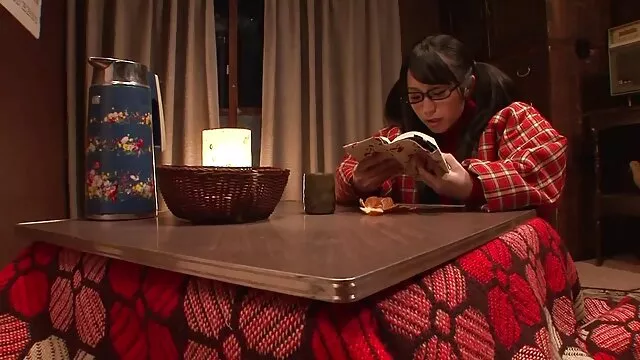 The pussy of a young brunette is beautifully shown to the wankers during a striptease blanche neige et les 7 nains porno