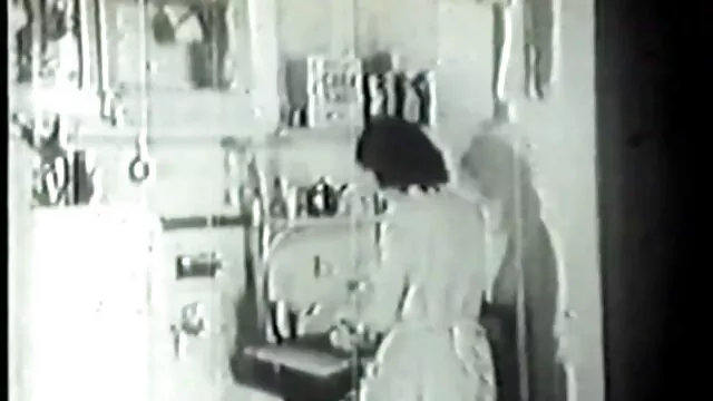 Two Snow Maidens celebrate the new year with an orgy les nains porno